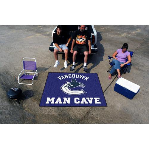 Vancouver Canucks NHL Man Cave Tailgater Floor Mat (60in x 72in)