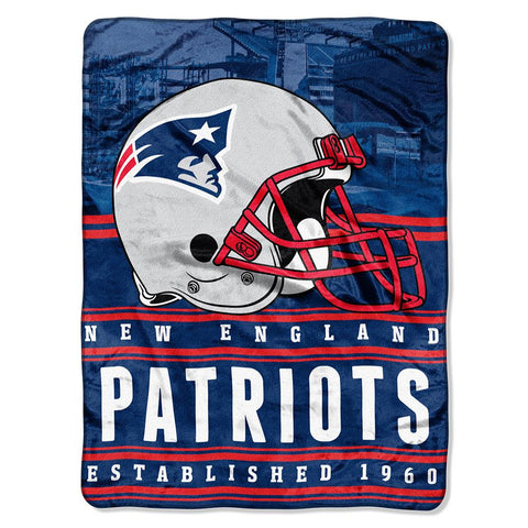 New England Patriots NFL Silk Touch Throw (Stacked Series) (60inx80in)