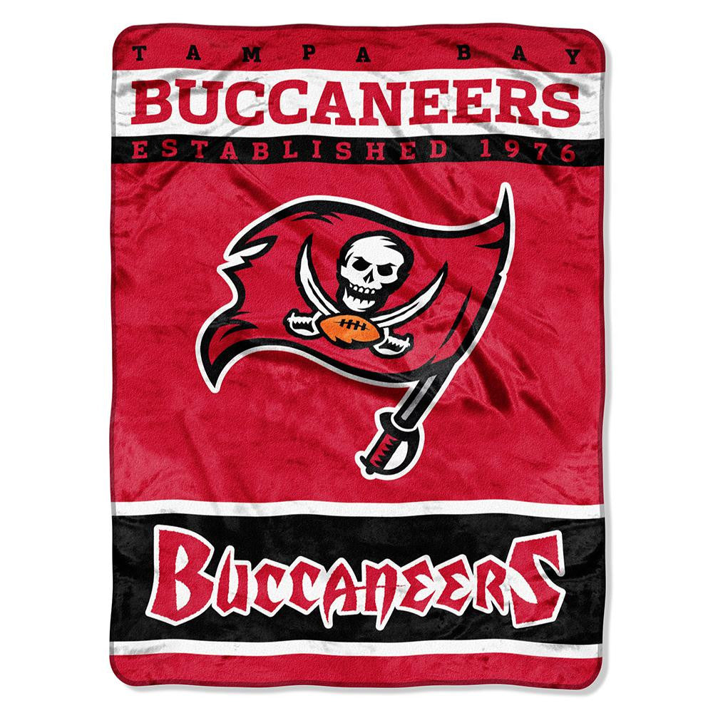 Tampa Bay Buccaneers NFL Royal Plush Raschel (12th Man Series) (60in x 80in)