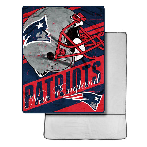 New England Patriots NFL Micro Sherpa Throw with Foot Pocket