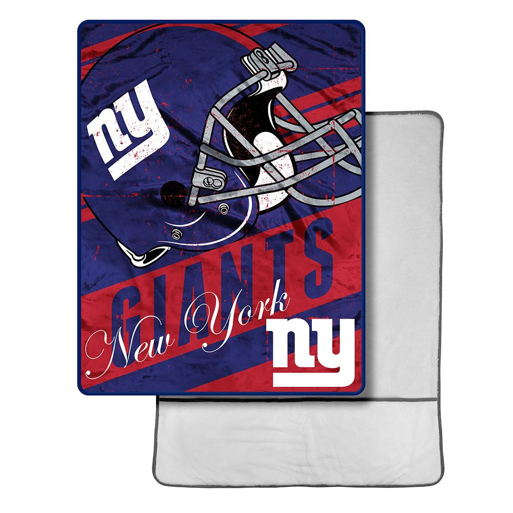 New York Giants NFL Micro Sherpa Throw with Foot Pocket