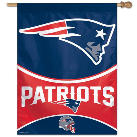 New England Patriots NFL Vertical Flag (27x37)